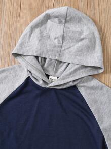 4件装男童休闲舒适针织撞色连帽T恤，带拼接长袖，适合旅行、上学，秋冬季穿着 - 彩色 - 查看 3