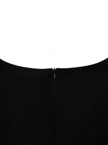 SHEIN Clasi Plus Size Women Plaid Patchwork Crew Neck Sleeveless Elegant Christmas Dress