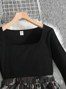 SHEIN Leap Crew 青少年女孩黑色针织方脸长袖短款上衣和迷彩工装口袋抽绳踝裤 2 件套 - 軍綠色 - 查看 5