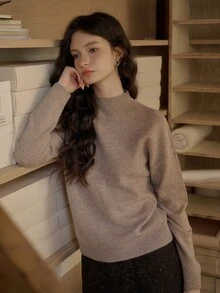 Simple Retro Women's Wool Half High Neck Solid Color Pullover Sweater
