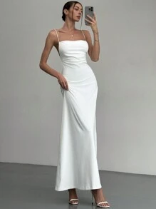 Aloruh Romantische high-end witte spaghettibandjes duik-v-hals rugloze jurk voor vrouwen