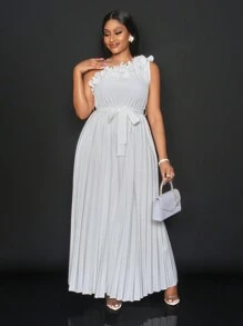 Slaydiva Nuevo vestido largo elegante y lujoso de mujer con hombros asimétricos, volantes en la cintura, plisado y tela blanca
