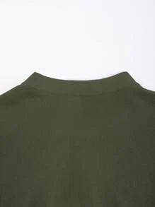 Manfinity Homme 男士休闲拼色饰边长袖 Polo 衫，秋季 - 軍綠色 - 查看 3