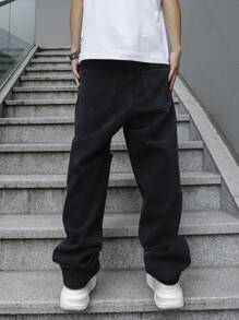 Manfinity EMRG 大码男士口袋破洞简约风格牛仔裤，休闲日常穿着