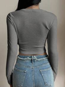 SHEIN BASICS 2 件纯色针织圆领长袖修身短款 T 恤，升级保暖面料，保暖内衬，不显臃肿，基本款弹性百搭秋冬女式上衣 - 淺灰色 - 查看 3