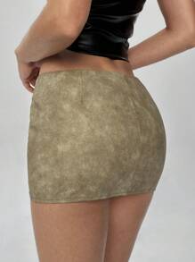 Aloruh 女士复古纹理 PU 皮革迷你裙，性感时尚 - 卡其色 - 查看 2