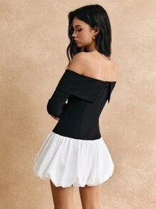 Poéselle Falda de volantes bicolor negro y blanco, Mono de mujer con hombros descubiertos de otoño con parches de color contrastante y bajo acampanado, Ropa de otoño, Mono negro, Mono de manga larga, Adecuado para uso diario, calle, ir al trabajo