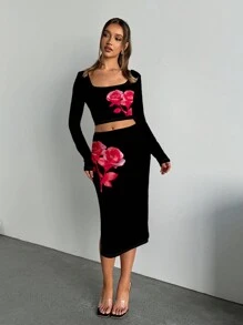 SHEIN SXY 2pcs/Set Women Elegant Casual Minimalist Black Background Red Flower Print Crew Neck Slim Fit Long Sleeve Top, Suitable For Spring And Autumn