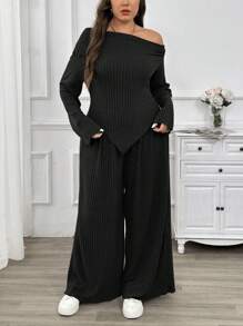 SHEIN Privé Plus Size 2pcs Set: Comfortable Casual Daily Slimming Warm Shoulder Exposed Long Sleeve Grey T-Shirt And Elastic Waist Grey Pants For Women, Suitable For Spring And Autumn