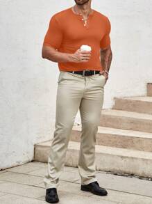 Manfinity RelaxMax 男士纯色纽扣半襟短袖休闲 T 恤 - 橘色 - 查看 3