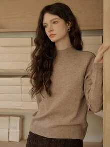 Simple Retro Women's Wool Half High Neck Solid Color Pullover Sweater