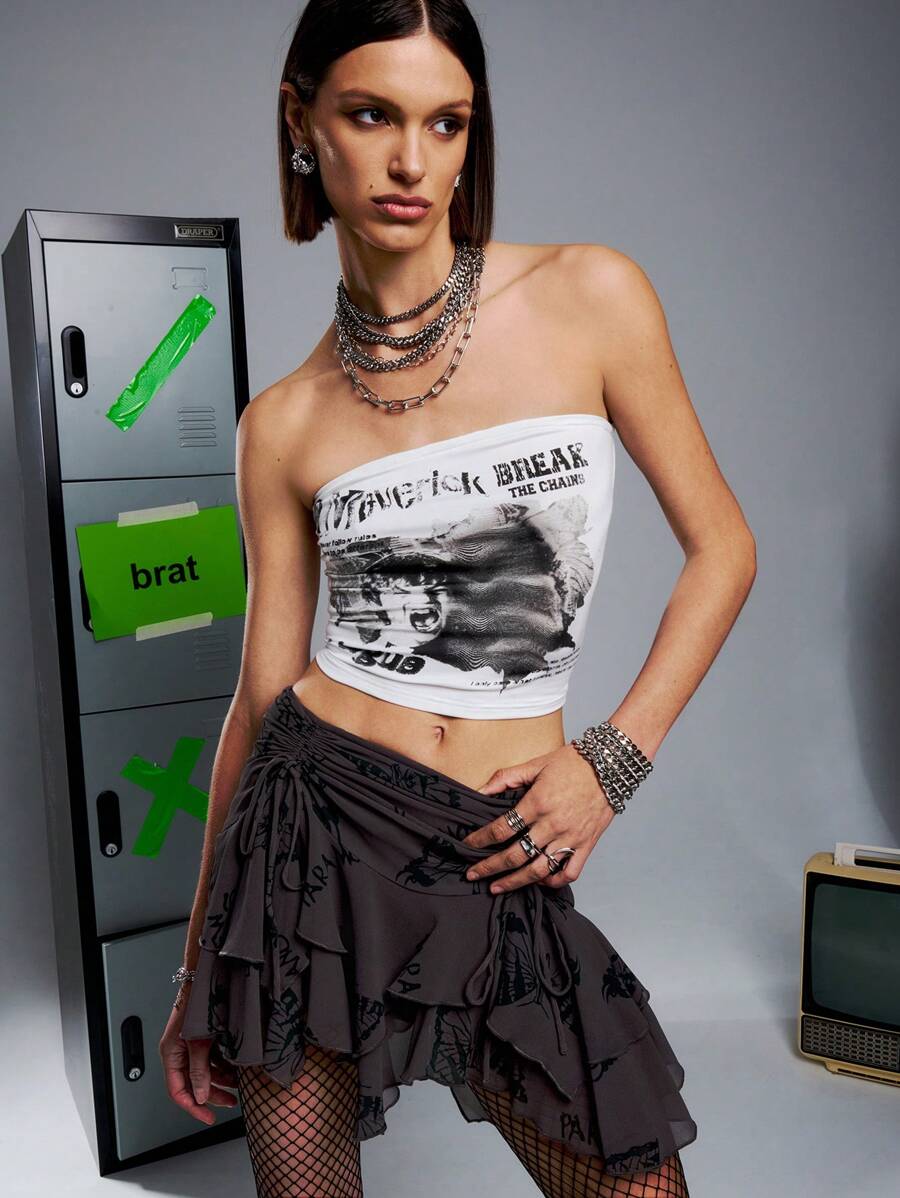 SHEIN Unity Stylish Personalized Letter Print Fitted Cropped Bandeau Top - Black and White - View 1