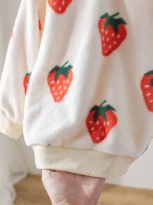 SHEIN 年轻女孩针织草莓图案宽松圆领蓬松休闲运动衫 - 彩色 - 查看 6