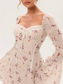 Zolique 心形领长袖花卉印花休闲紧身迷你连衣裙 - 杏色 - 查看 6
