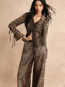 Poéselle Leoparden-Muster Zweiteiler, Frauen 2-teiliges Set mit Leoparden-Muster Kragen Langarm Top und Hose, lässige Mode Outfit, Herbst Damenoutfit, Leoparden Top, Leoparden Hose, geeignet für Alltag, Zuhause, Pendeln und andere Gelegenheiten zum Tragen