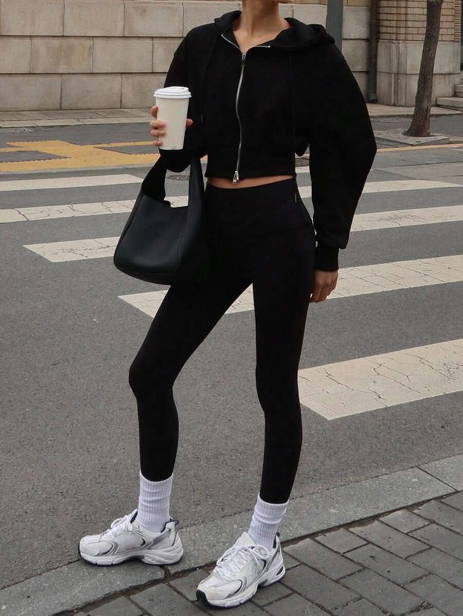 DAZY 女士纯色紧身打底裤，修身百搭紧身裤，适合秋季和四季 - 黑色 - 查看 1