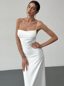 Aloruh Romantische high-end witte spaghettibandjes duik-v-hals rugloze jurk voor vrouwen
