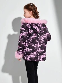 SHEIN Jaqueta de Gola Felpuda e Acolchoada em Estampa de Camuflagem para Meninas Pré-Adolescentes, Roupa de Outerwear Felpuda e Estilosa Para Outono/Inverno