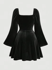 SHEIN MOD Plus Size Vintage Square Collar Ruffle Bust Pleated Flare Sleeve Velvet Dress Fall - Black - View 2
