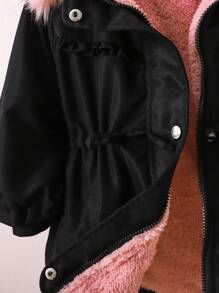 年轻女孩纯色抽绳腰部保暖内衬连帽棉服外套，冬季 - 黑色 - 查看 5