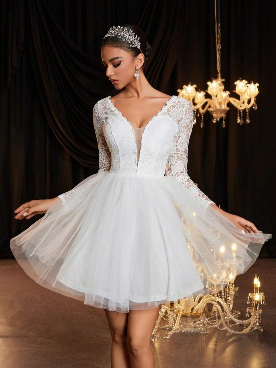 SHEIN Belle V 领透明花卉蕾丝长袖弹力露背系带连衣裙，优雅奢华，适合婚礼、单身派对、蜜月、新娘礼物、白色新娘礼服、新娘送礼会礼服、小白裙