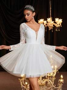 SHEIN Belle V 领透明花卉蕾丝长袖弹力露背系带连衣裙，优雅奢华，适合婚礼、单身派对、蜜月、新娘礼物、白色新娘礼服、新娘送礼会礼服、小白裙