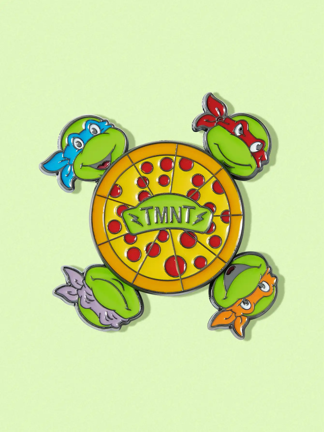 TEENAGE MUTANT NINJA TURTLES | SHEIN Broche de esmalte metálico rotatorio con patrón de dibujos animados de pizza, accesorio lindo y divertido - Verde - Ver 2