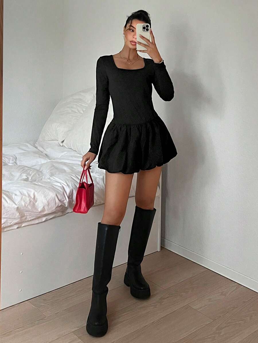 SHEIN EZwear 1 chiếc váy dài tay cổ vuông mới cho nữ kèm quần short - màu đen - Xem 1