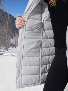 SHEIN EZwear 女士新款中长款连帽轻质羽绒服，产品手提包