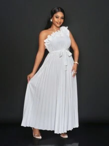 Slaydiva Nuevo vestido largo elegante y lujoso de mujer con hombros asimétricos, volantes en la cintura, plisado y tela blanca