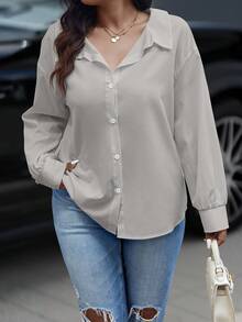 Calvaya 大码纯色镂空长袖前扣简约衬衫，休闲日常穿着 - 灰色 - 查看 2