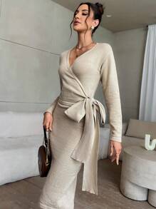 SHEIN Privé Vestido largo con mangas largas y nudo de cruce en color albaricoque para mujer