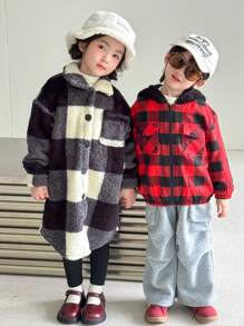 SHEIN 1 pieza Pantalón de chándal cómodo y versátil de estilo universitario casual para niños pequeños, de ajuste holgado, suave, grueso y con forro térmico, con bolsillos y decoración gráfica, adecuado para ropa de niños pequeños, escuela, vuelta al colegio, uso diario, salidas, deportes, otoño/invierno