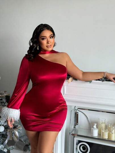SHEIN SXY Plus Size Women Christmas Party Crepe Asymmetrical Flare Sleeve Furry Trim & Bow Decor Bodycon Dress, Suitable For Christmas Eve, Fall & Winter, Date Night, Birthday, Bachelorette Party Outfit, Cute, Casual, Shopping, Streetwear, Going Out, Easy To Match&Looks Slim, Accent Your Body, Flatter The Figure