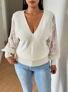 Flirla Pullover minimaliste à col ras-du-cou avec manches en dentelle, idéal pour le trajet, grande taille