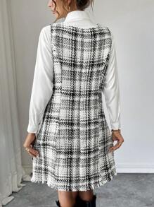 Chiquease 复古格子纽扣前 V 领做旧下摆休闲连衣裙，秋季