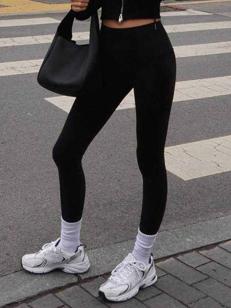 Women's Solid Color Skinny Fit Leggings, Figure Flattering All-Match Tight Pants, Suitable For Autumn And Four Seasons
