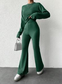 Verde escuro