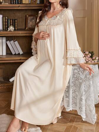 Moonlight & Mama 宫廷风波点图案喇叭袖宽松舒适孕妇睡裙，秋冬款