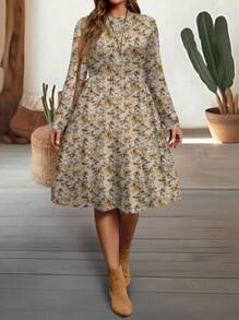 EMERY ROSE Casual Minimalist Vintage Floral Print Figure-Hugging Round Neck Long Sleeve Plus Size Dress, Suitable For Autumn/Winter - Apricot - View 2