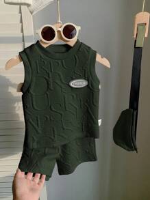 SHEIN Playful Pals 3 件装男婴休闲简约运动 3D 字母图案背心和短裤套装（带包），适合户外、春夏季 - 軍綠色 - 查看 4