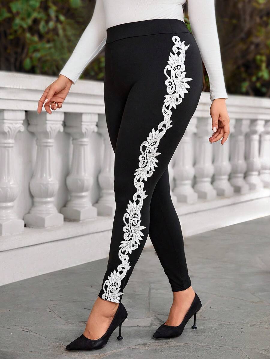 EMERY ROSE 大码蕾丝拼布高弹力紧身打底裤，休闲优雅，冬季女装 - 黑色 - 查看 1