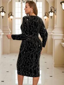 SHEIN Clasi Plus Size Women's Long Sleeve Black Velvet Warm Dotted Line Glitter Pattern Party Dress, Autumn/Winter