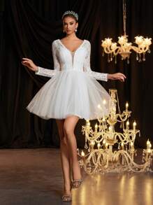 SHEIN Belle V 领透明花卉蕾丝长袖弹力露背系带连衣裙，优雅奢华，适合婚礼、单身派对、蜜月、新娘礼物、白色新娘礼服、新娘送礼会礼服、小白裙