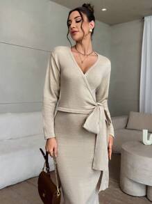 SHEIN Privé Vestido largo con mangas largas y nudo de cruce en color albaricoque para mujer
