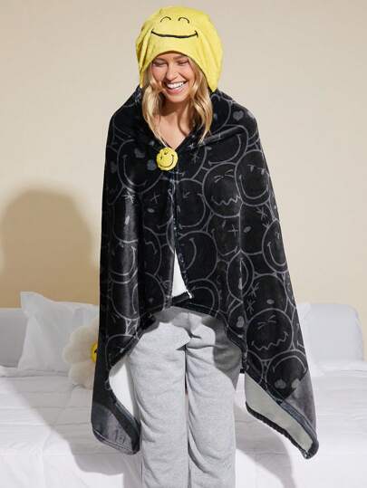 SmileyWorld® | SHEIN Cartoon Print Contrast Color Hooded Wearable Blanket