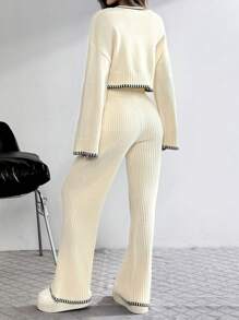 SHEIN EZwear 2 件大码纯色圆领长袖上衣和撞色饰边裤子休闲针织毛衣套装，秋冬