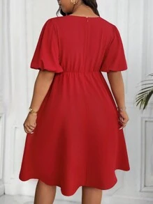 SHEIN Clasi 大码女式优雅纯色泡泡袖收腰连衣裙新年服装长款女装