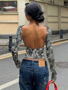 SHEIN EZwear Women's Leaf & Branch Print Backless Long Sleeve Tight Crop T-Shirt, Casual Wear For Spring/Autumn