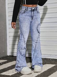 SHEIN Tween Girl Y2K 时尚复古水洗心形拼接喇叭牛仔裤，带口袋和毛边下摆 - 中等水洗藍 - 查看 3